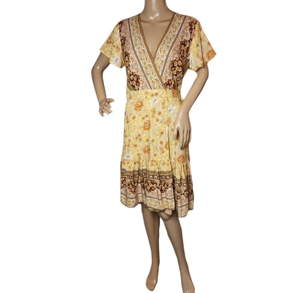 NWT Zesica Wrap Dress Yellow Floral Size Small - Picture 11 of 16